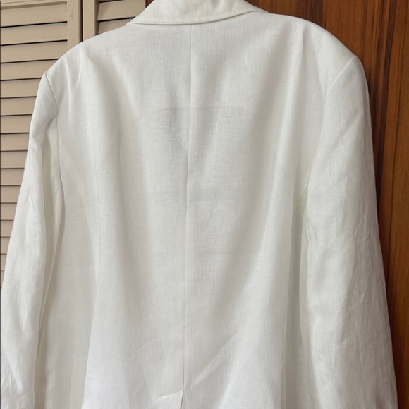 Talbots Women's Elegant White Blazer - Picture 4 of 5